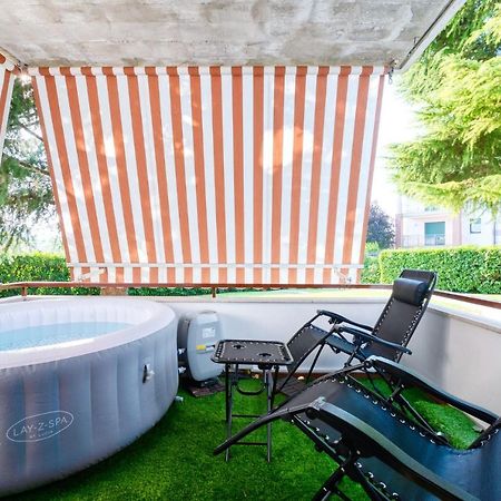 Wolf House - Peschiera Holiday - Jacuzzi Privata Apartment Peschiera del Garda Ngoại thất bức ảnh