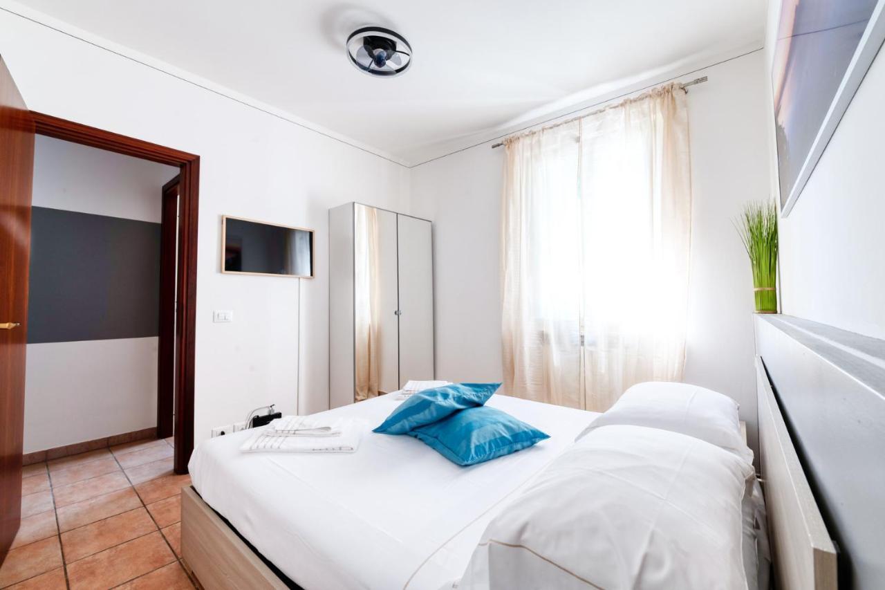 Wolf House - Peschiera Holiday - Jacuzzi Privata Apartment Peschiera del Garda Ngoại thất bức ảnh