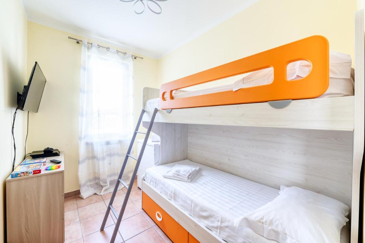 Wolf House - Peschiera Holiday - Jacuzzi Privata Apartment Peschiera del Garda Ngoại thất bức ảnh